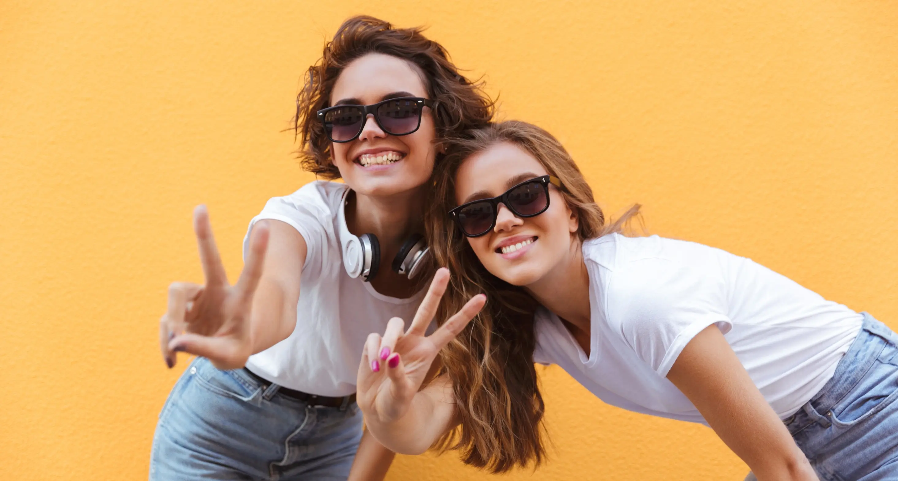 Spanglish: Qué es y ejemplos de esta forma de hablar español e inglés